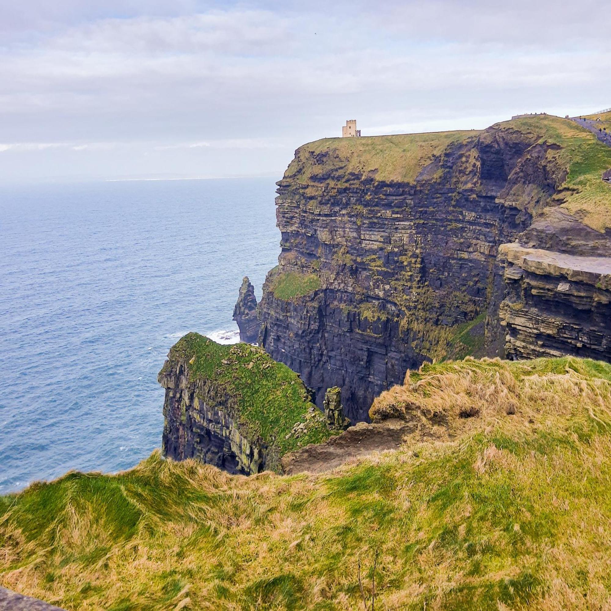 Hotel Cliffs Of Moher 4*