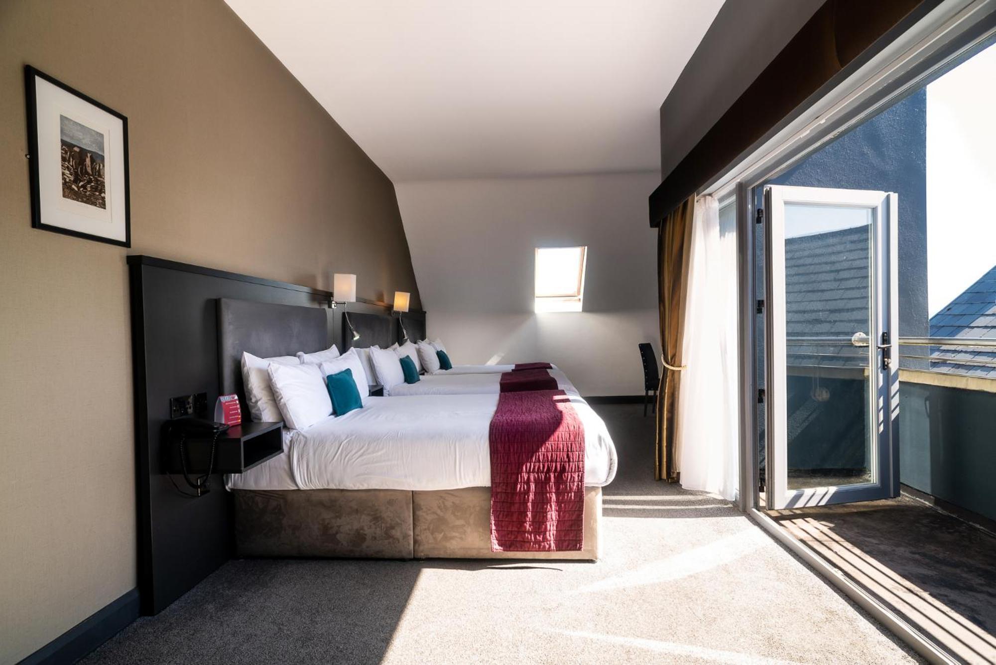 Hotel Cliffs Of Moher Liscannor
