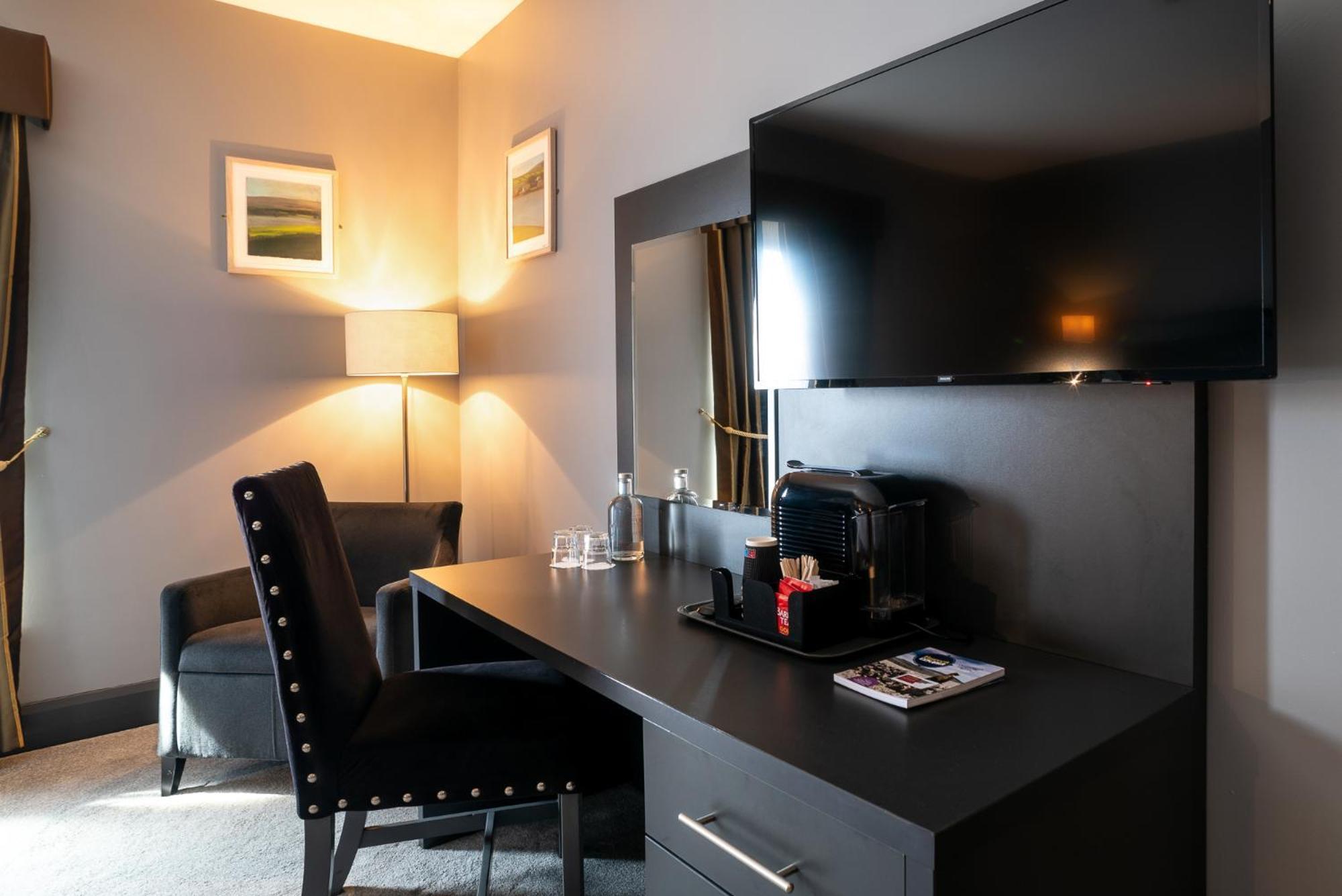 Hotel Cliffs Of Moher Liscannor