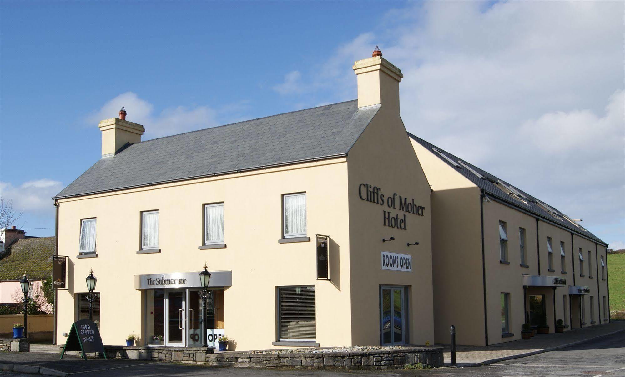 Hotel Cliffs Of Moher 4*