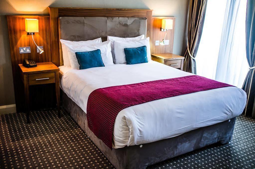 Cliffs Of Moher Hotel